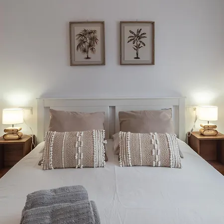 Renovated Apartment On Beachside With Pool Nerja Room photo